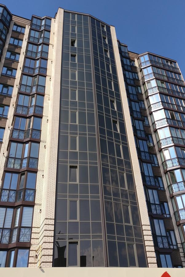 Сучасна Квартира Lutsʼk Exteriör bild
